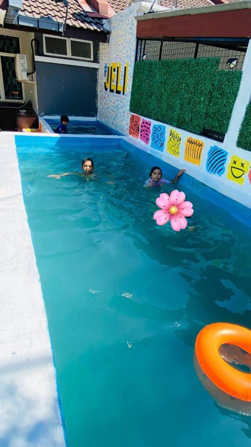 Jeli Homestay Ayer Puteh Jeli Kelantan Private Swimming Pool Kampong Jeli Kerawat Exterior foto