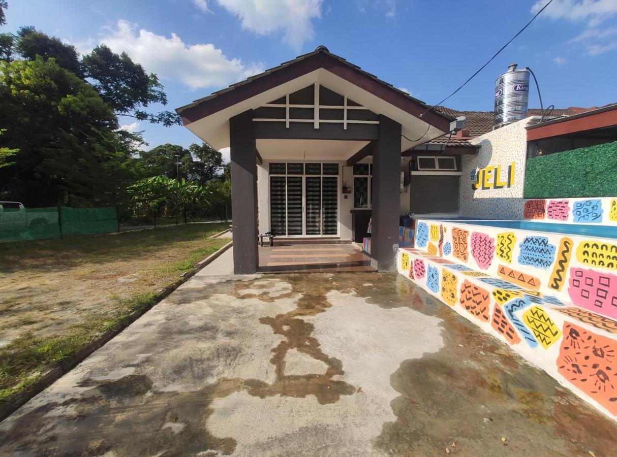 Jeli Homestay Ayer Puteh Jeli Kelantan Private Swimming Pool Kampong Jeli Kerawat Exterior foto